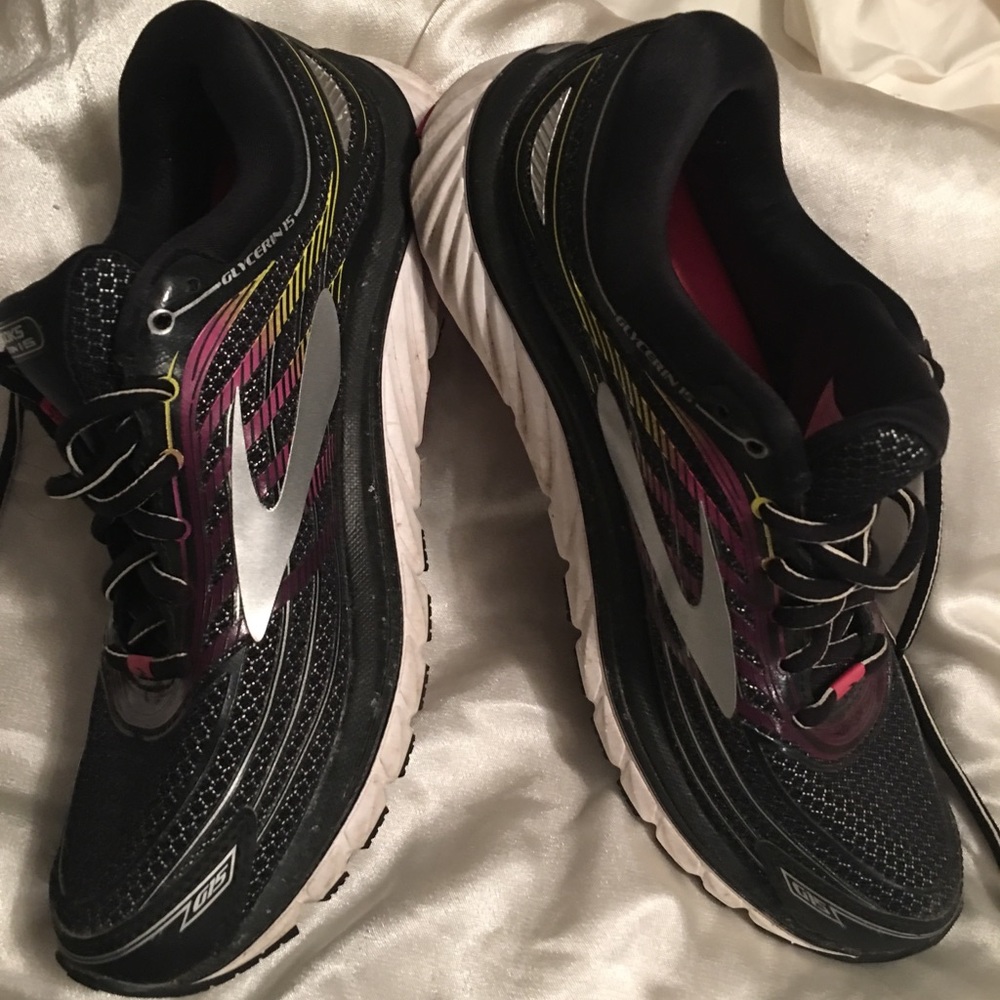 Brooks Glycerin 15 size 9